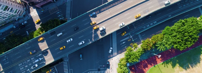 Birdview of the expressway next to Everlight Building